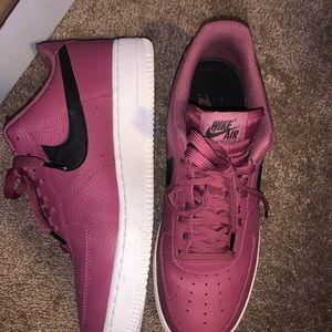 Air Force 1 ‘07 (Color: Vintage Wine)